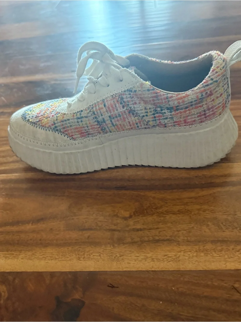 Blowfish casual platform